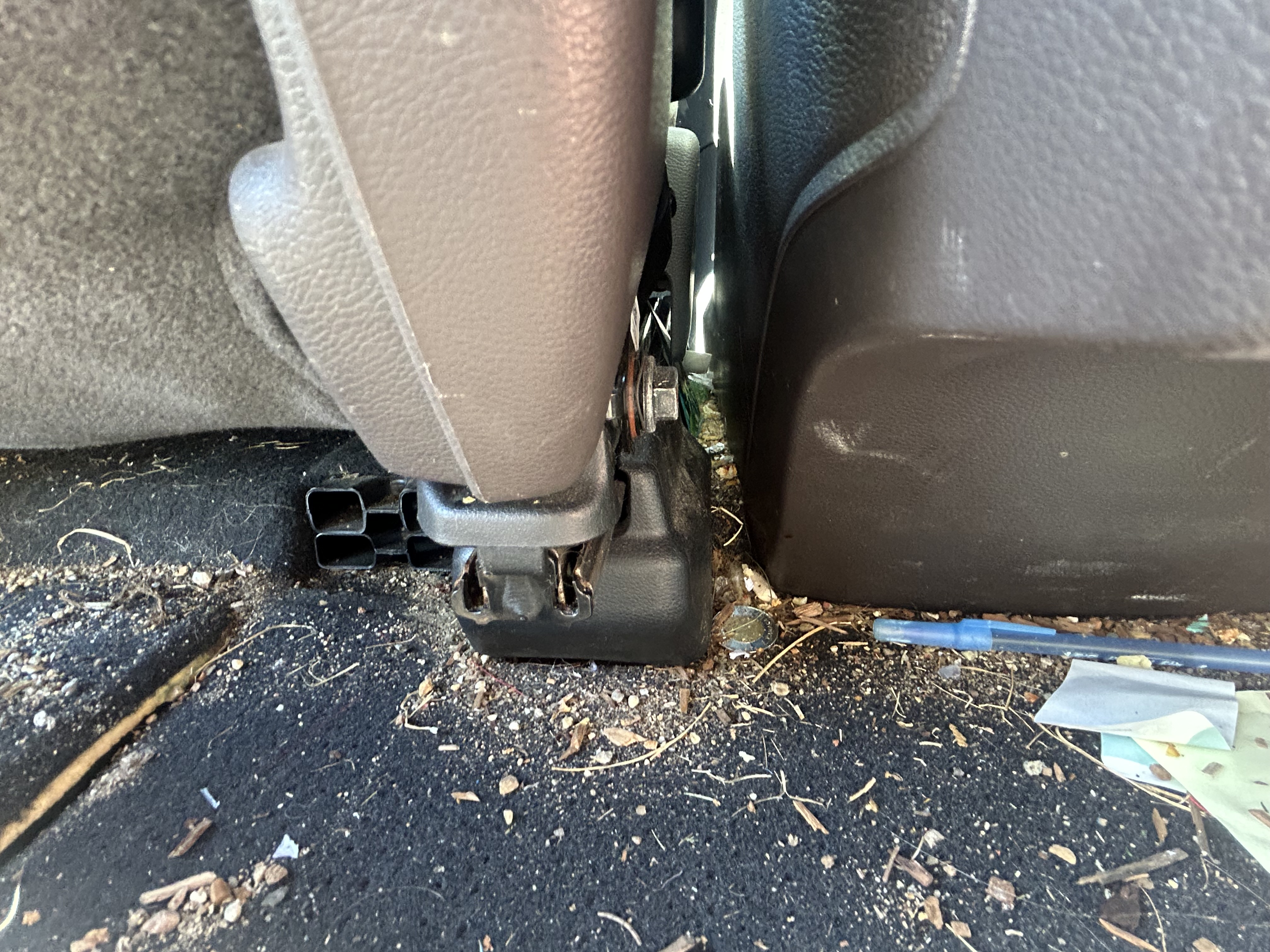 Honda Odyssey carpet before detailing
